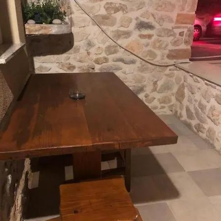 Tonka Апартаменты Задар