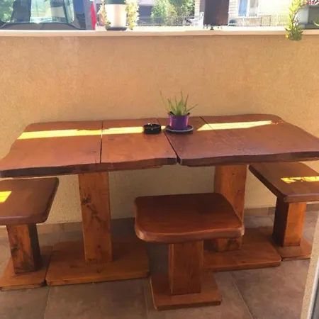 Tonka Апартаменты Задар