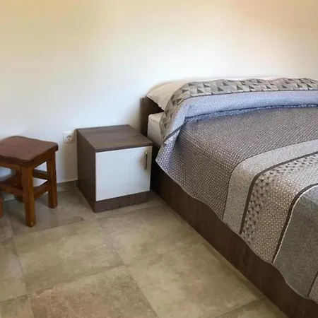 Apartament Tonka *